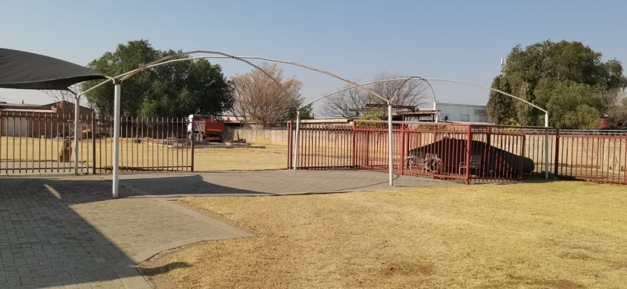 To Let commercial Property for Rent in Voorspoed Free State